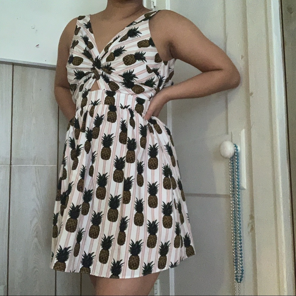 Pineapple Cut Out Sleeveless Dress